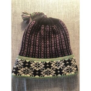 Mountain Ladies & Ewe Hat Beanie Womens One Size Black Fair Isle Tassel Winter